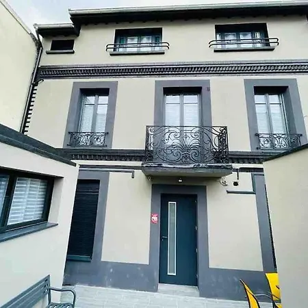 Entire Stade De France Holiday home